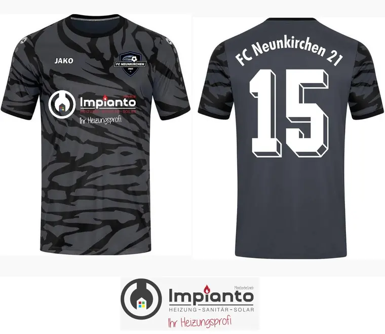Das neue schwarze Trikot des FC Neunkirchen mit Impianto-Logo, Vorder- und Rückseite